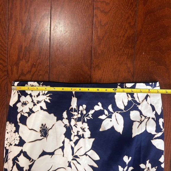 3 Skirts Ann Taylor White House Rafaella Geometric Pattern Floral Size Large - Picture 9 of 11
